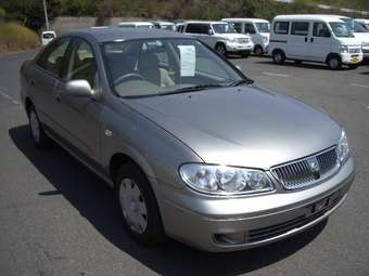 2005 Nissan Bluebird Sylphy Photos