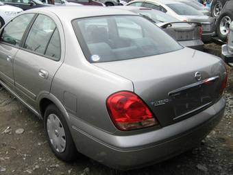 2005 Nissan Bluebird Sylphy Images