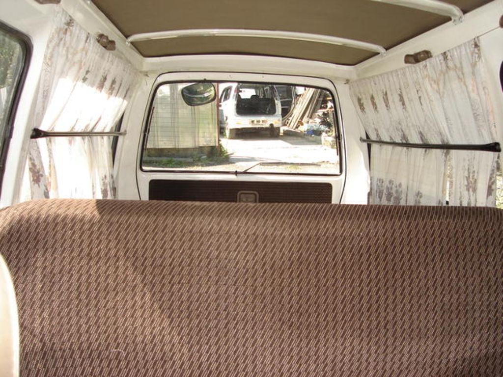 1991 Nissan Caravan