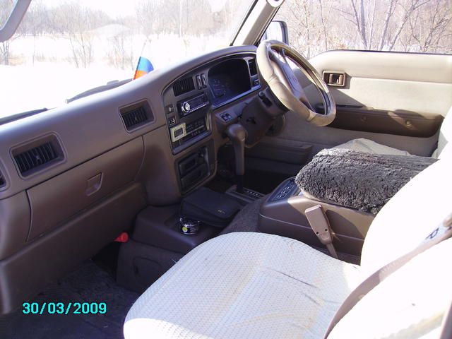 1993 Nissan Caravan