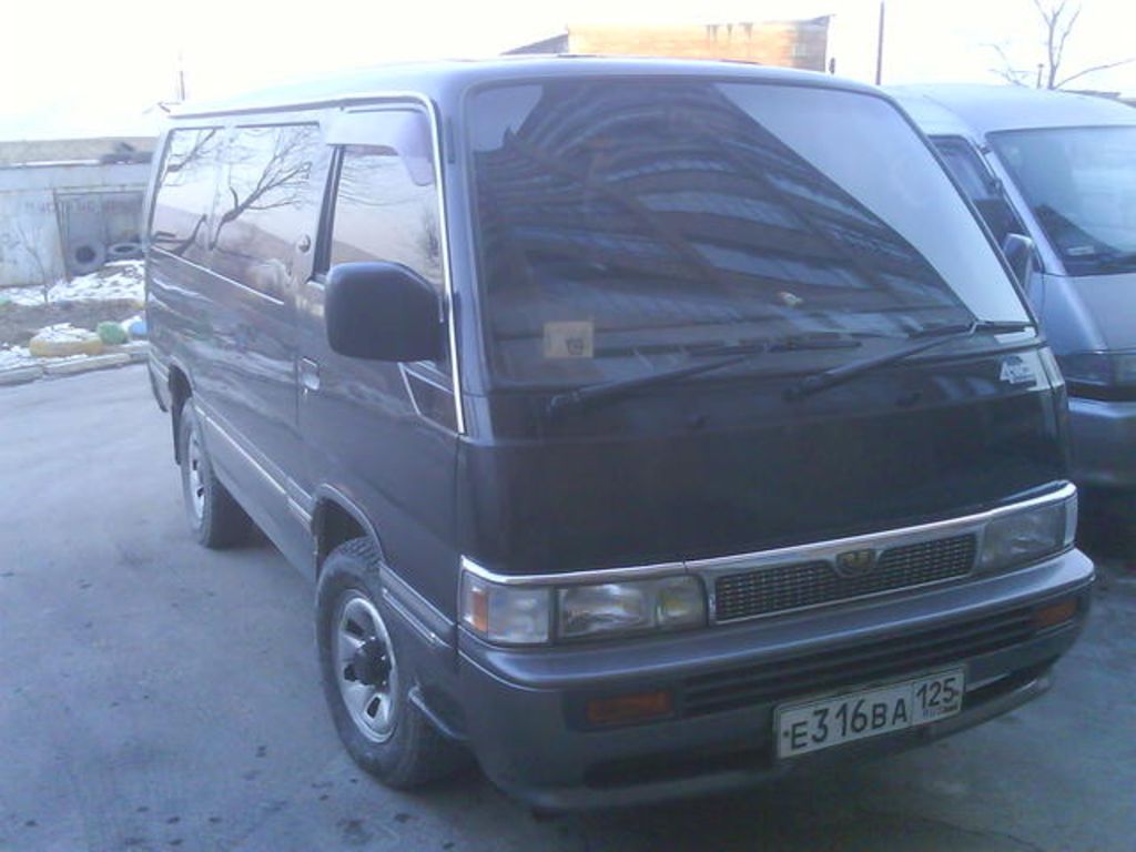 1994 Nissan Caravan