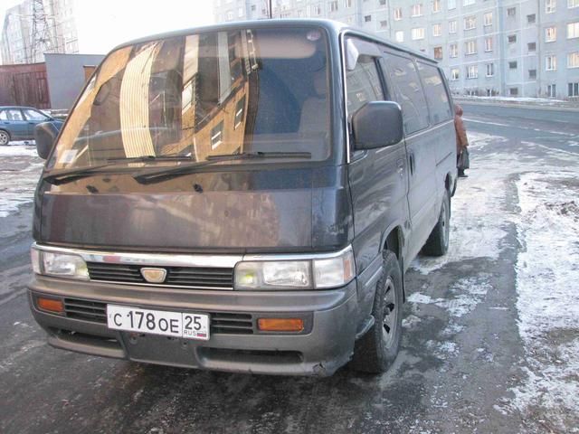 1995 Nissan Caravan