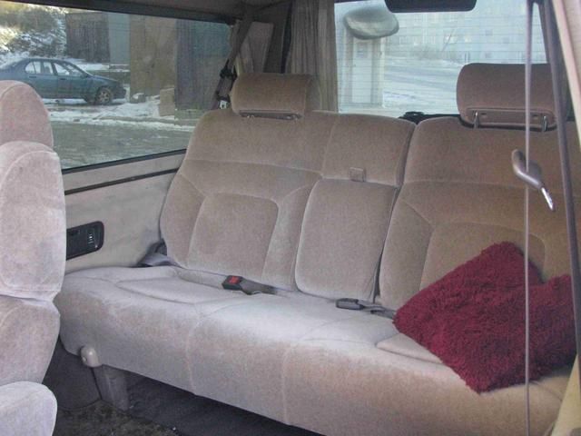 1995 Nissan Caravan