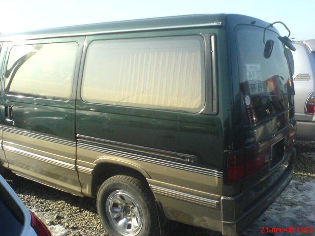 1995 Nissan Caravan