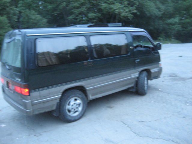 1995 Nissan Caravan