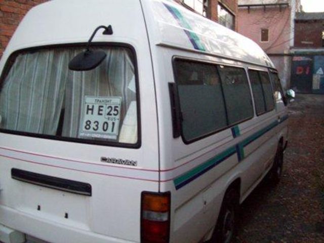 1995 Nissan Caravan