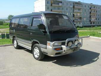 1995 Nissan Caravan
