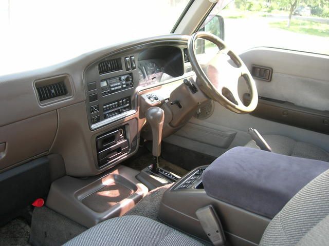 1995 Nissan Caravan