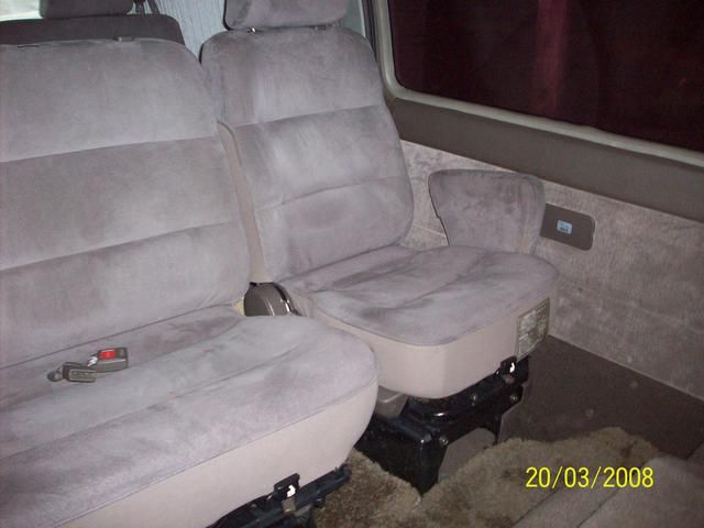 1996 Nissan Caravan