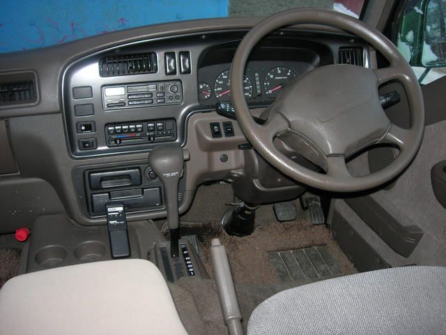 1996 Nissan Caravan