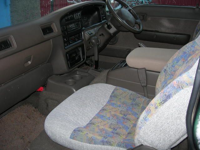 1996 Nissan Caravan