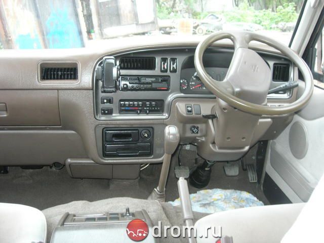 1996 Nissan Caravan