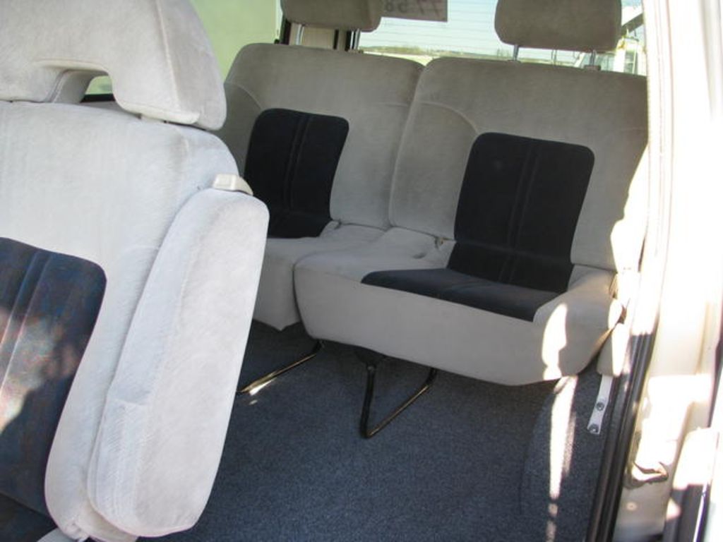 1997 Nissan Caravan