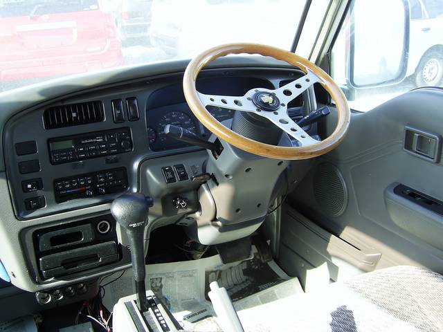 1999 Nissan Caravan