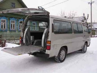 1999 Nissan Caravan Pictures