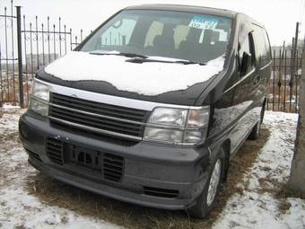 1999 Nissan Caravan Pics