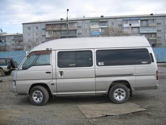 2000 Nissan Caravan Pictures