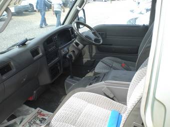 2000 Nissan Caravan For Sale