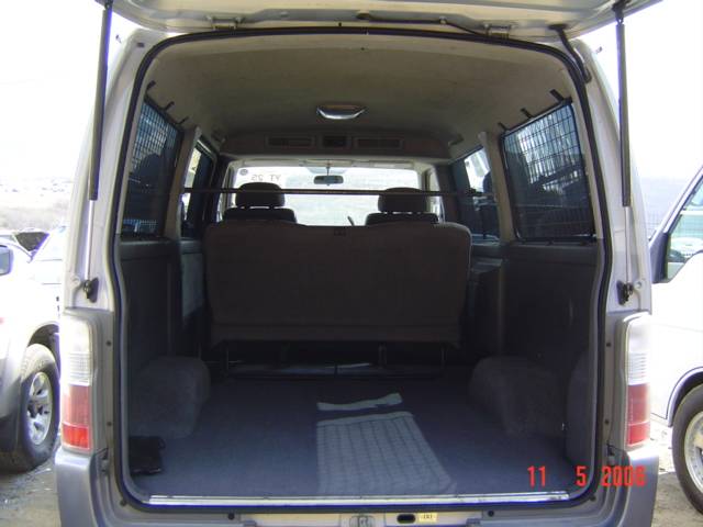 2001 Nissan Caravan