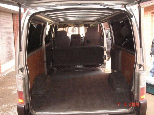 2001 Nissan Caravan