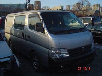 2001 Nissan Caravan Photos
