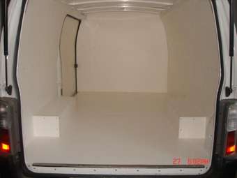 2001 Nissan Caravan Pics