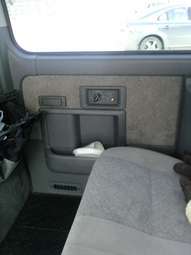 2001 Nissan Caravan Photos