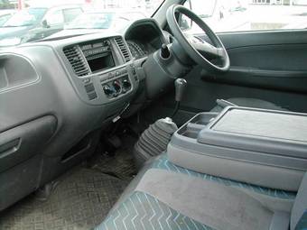 2001 Nissan Caravan For Sale