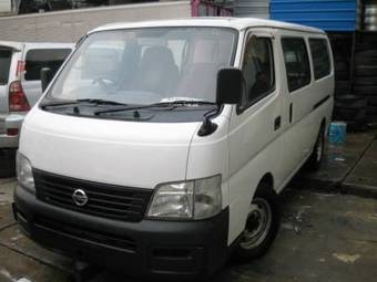 2001 Nissan Caravan Photos