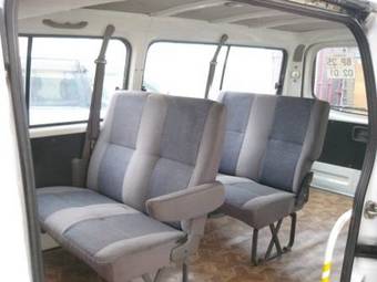 2001 Nissan Caravan For Sale