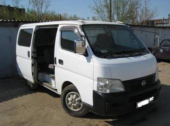 2001 Nissan Caravan Pictures