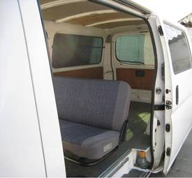 2001 Nissan Caravan Pictures