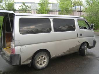 2001 Nissan Caravan Pictures