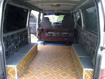 2001 Nissan Caravan For Sale