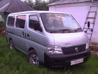 2001 Nissan Caravan Photos