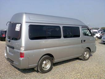 2001 Nissan Caravan Images