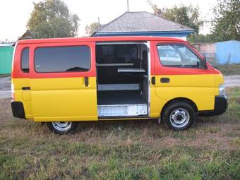 2001 Nissan Caravan Pictures