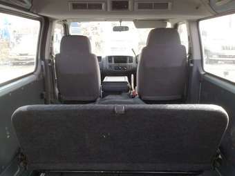 2002 Nissan Caravan