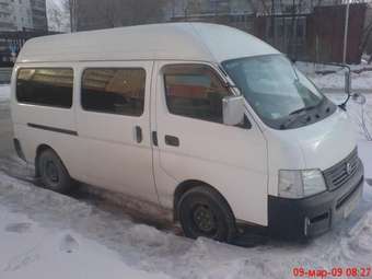 2002 Nissan Caravan Photos