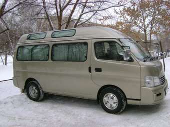 2002 Nissan Caravan Pics