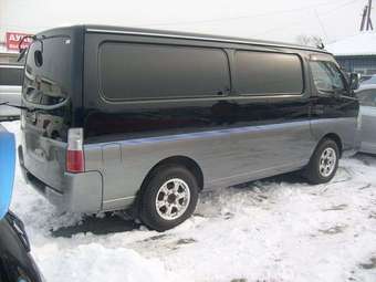 2002 Nissan Caravan Pictures