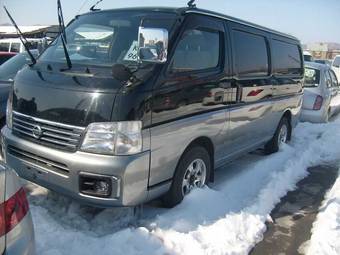 2002 Nissan Caravan Pictures