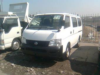 2002 Nissan Caravan Pictures