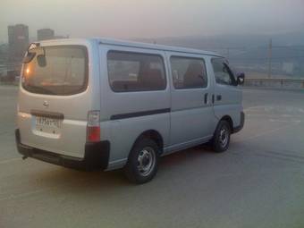 2002 Nissan Caravan Pictures