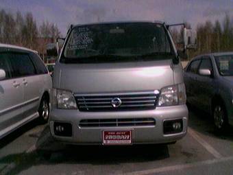2002 Nissan Caravan Photos