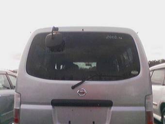 2002 Nissan Caravan Photos