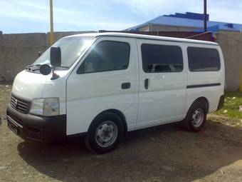 2002 Nissan Caravan Pictures