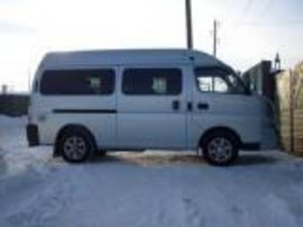 2002 Nissan Caravan Photos