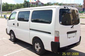 2002 Nissan Caravan Wallpapers