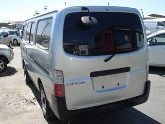 2002 Nissan Caravan Photos